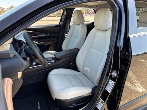 Certified 2025 MAZDA CX-30 2.5 Turbo w/ Premium Package image 5