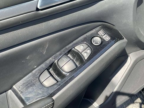 Used 2023 Nissan Altima 2.5 SV FWD image 18