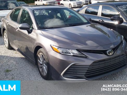 Used 2023 Toyota Camry LE FWD image 22