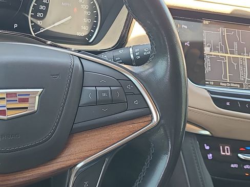 Used 2019 Cadillac XT5 Platinum AWD/4WD image 22