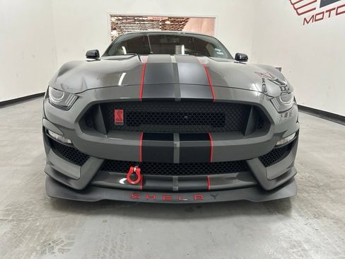 Used 2018 Ford Mustang Shelby GT350R w/ GT350R Equipment Group 920A RWD image 3