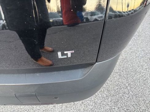 Used 2019 Chevrolet Traverse LT w/ LT Premium Package image 11