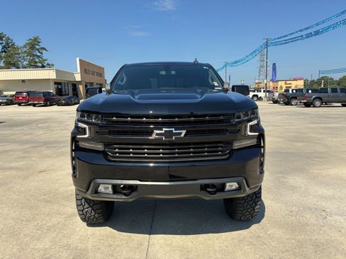 Used 2021 Chevrolet Silverado 1500 LT Trail Boss w/ Convenience Package II AWD/4WD image 3