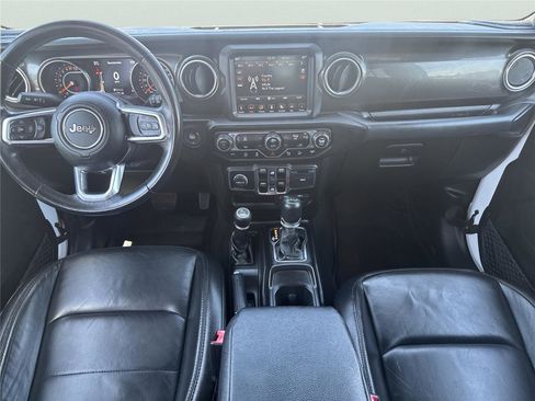 Used 2019 Jeep Wrangler Unlimited Sahara AWD/4WD image 19