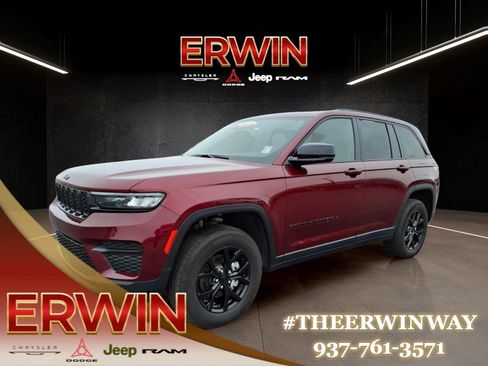 Certified 2024 Jeep Grand Cherokee Altitude AWD/4WD image 3