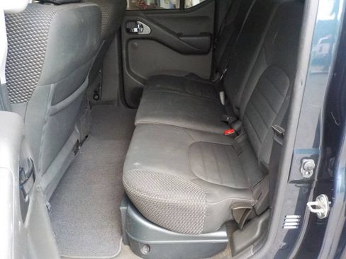 Used 2017 Nissan Frontier PRO-4X AWD/4WD image 9