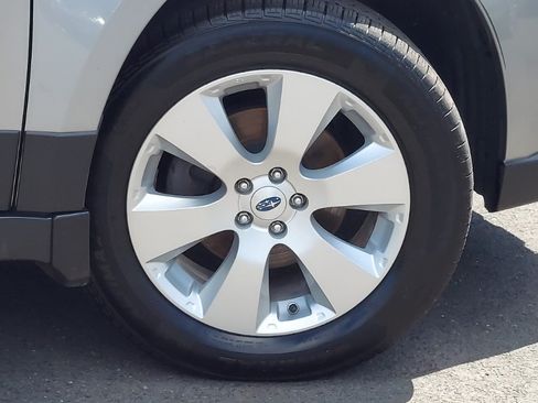 Used 2011 Subaru Outback 2.5i Limited w/ PWR Moonroof Pkg AWD/4WD image 18