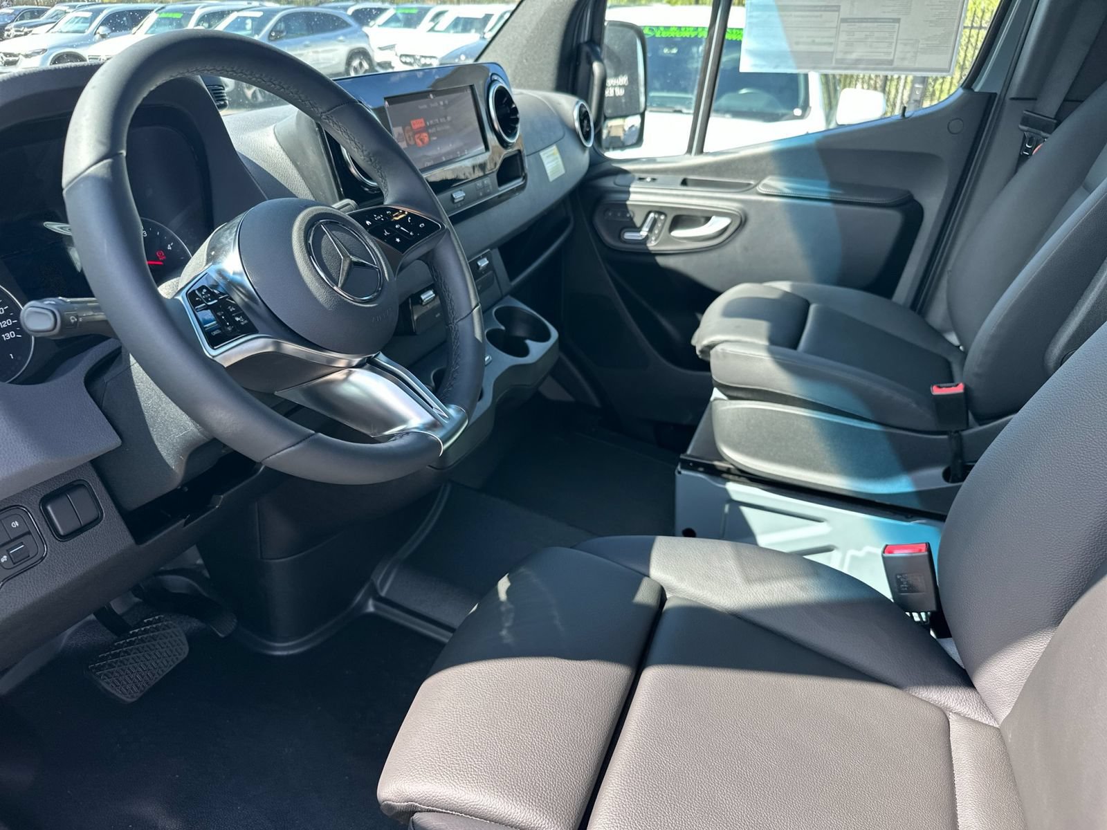 New 2026 Mercedes-Benz Sprinter 2500 image 10