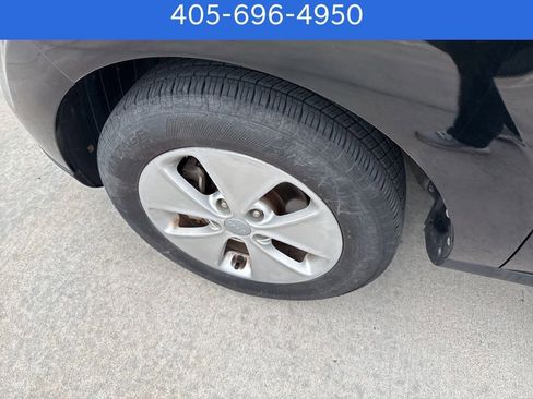 Used 2016 Kia Soul Base image 11