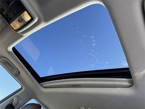 Used 2014 Toyota 4Runner Limited image 28