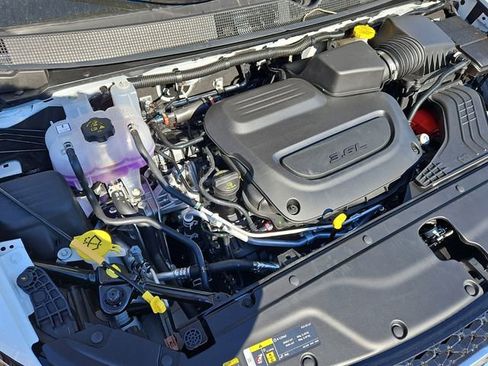 New 2026 Chrysler Pacifica Select image 25