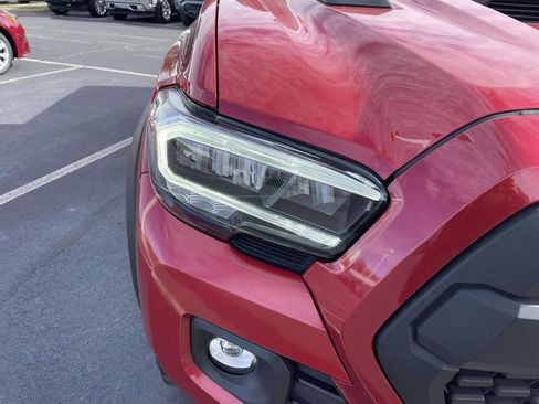 Used 2021 Toyota Tacoma TRD Sport image 17