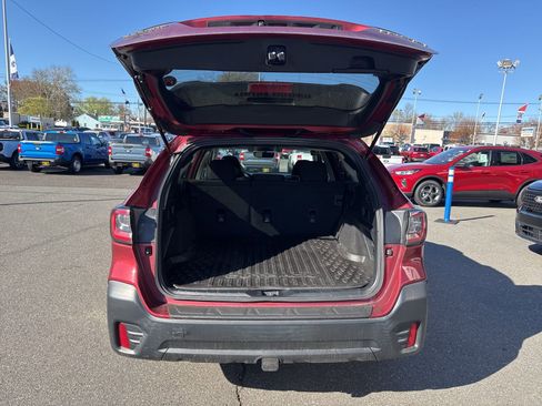Used 2021 Subaru Outback Premium image 8