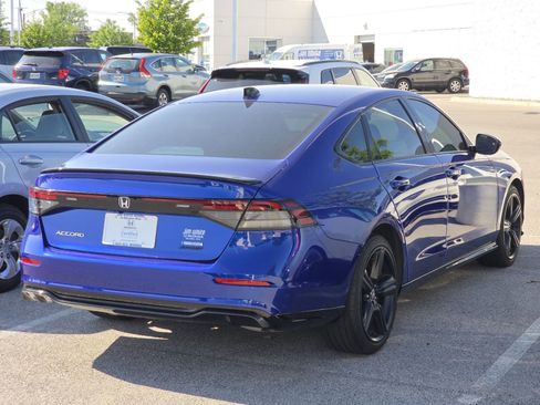 Used 2024 Honda Accord Sport image 7