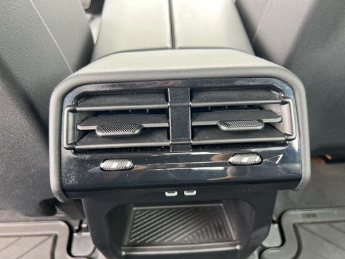 Used 2024 BMW i5 M60 w/ Premium Package AWD/4WD image 39