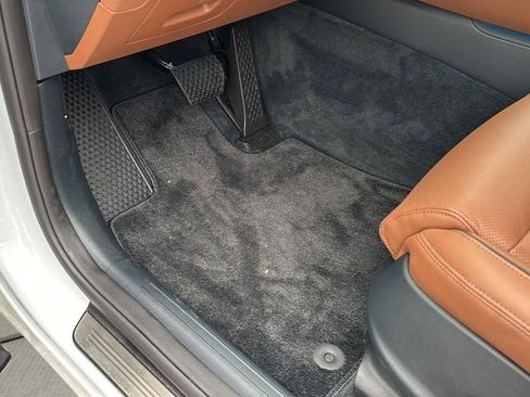 Certified 2026 Genesis GV70 2.5T Advanced image 18