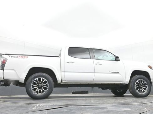 Used 2020 Toyota Tacoma TRD Sport w/ TRD Premium Sport Package image 51