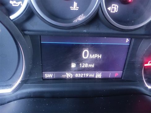 Used 2020 Chevrolet Silverado 1500 LT Trail Boss w/ Bed Protection Package image 20