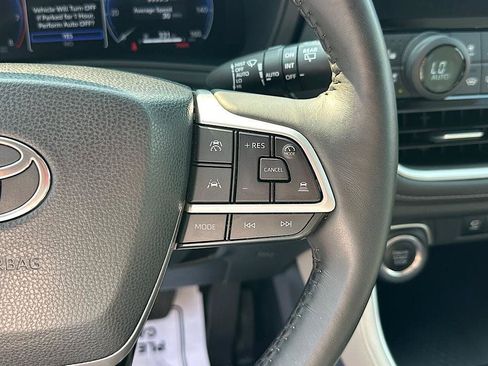Used 2024 Toyota Grand Highlander AWD image 21
