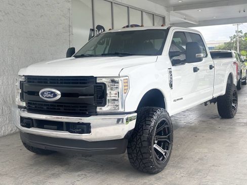 Used 2019 Ford F250 XL w/ Power Equipment Group image 2