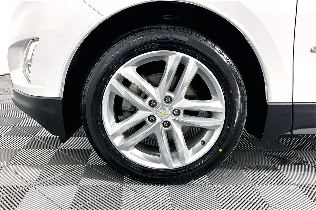 Used 2019 Chevrolet Equinox Premier FWD image 8