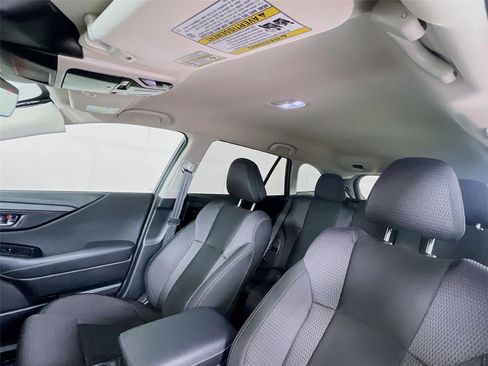 Certified 2025 Subaru Outback Premium AWD/4WD image 13