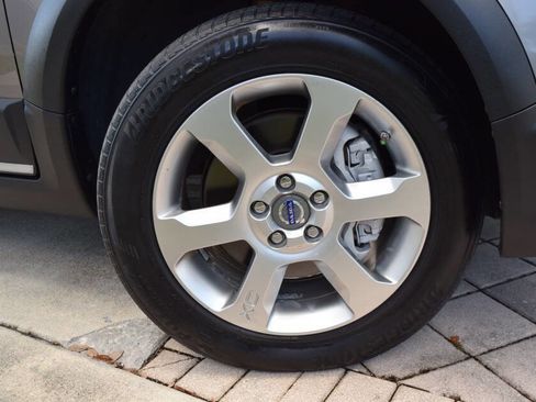 Used 2011 Volvo XC70 3.2 w/ Premium Pkg image 88