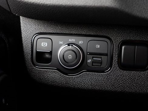 Used 2022 Mercedes-Benz Sprinter 2500 image 24