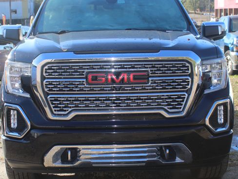 Used 2022 GMC Sierra 1500 Denali w/ Denali Reserve Package image 8