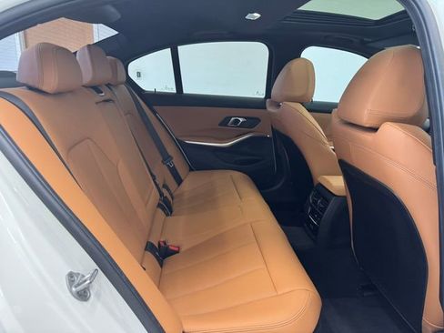 Used 2025 BMW 330i Sedan w/ Convenience Package image 18