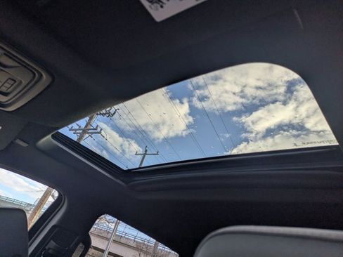 Used 2022 GMC Sierra 1500 AT4 w/ AT4 Premium Package image 16