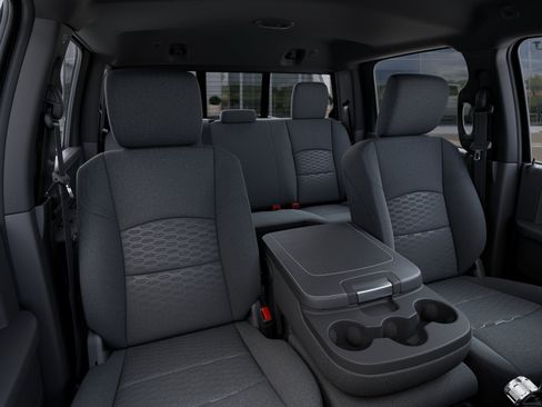 New 2026 RAM 2500 Tradesman AWD/4WD image 34