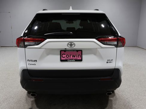 Used 2025 Toyota RAV4 XLE image 3