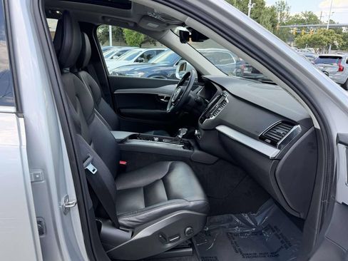 Used 2021 Volvo XC90 T5 Momentum w/ Advanced Package FWD image 12