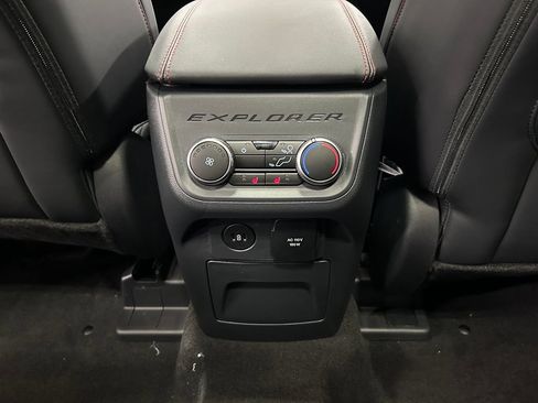 New 2027 Ford Explorer ST-Line w/ Premium Package AWD/4WD image 31