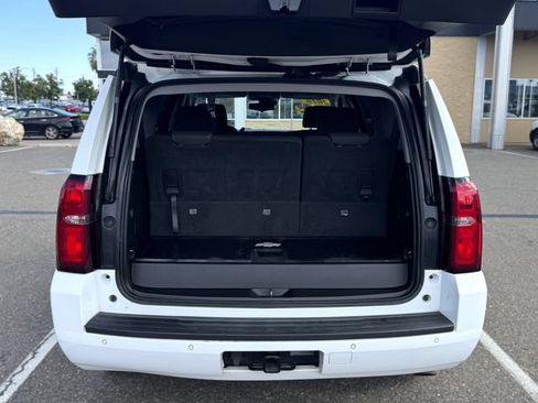 Used 2016 Chevrolet Tahoe LS w/ Enhanced Driver Alert Package RWD image 11