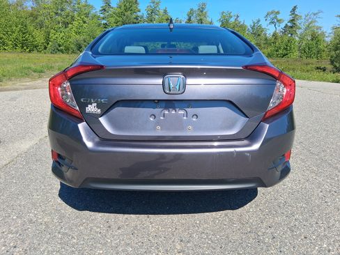 Used 2017 Honda Civic EX image 6
