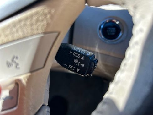 Used 2007 Toyota Avalon Limited FWD image 24