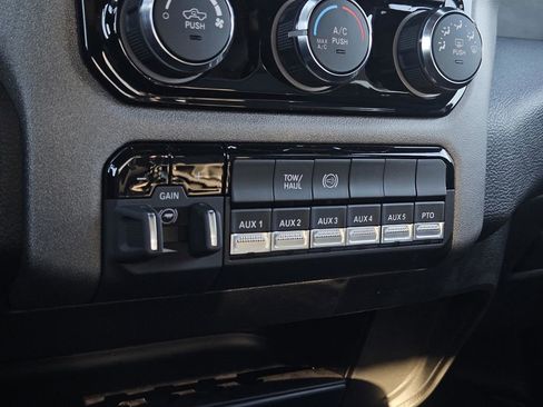 New 2026 RAM 3500 Tradesman w/ Chrome Appearance Group image 25