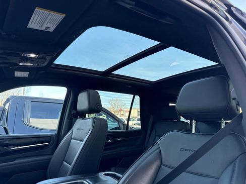 Used 2022 GMC Yukon Denali AWD/4WD image 23