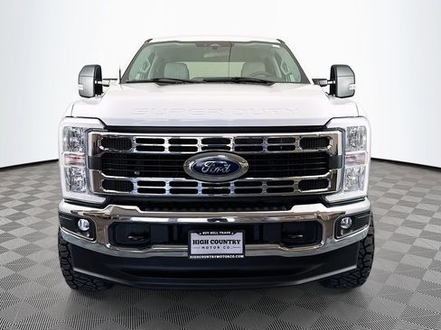 Used 2024 Ford F250 XLT w/ FX4 Off-Road Package AWD/4WD image 2