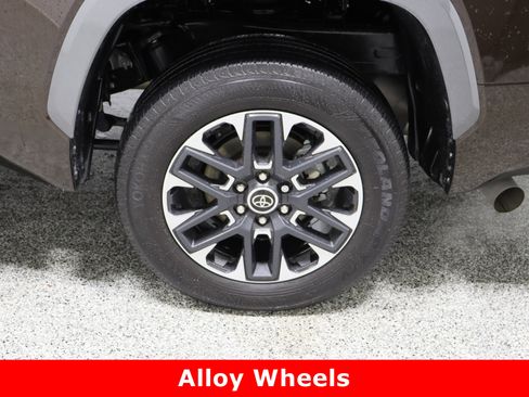 Used 2023 Toyota Tundra Limited image 10