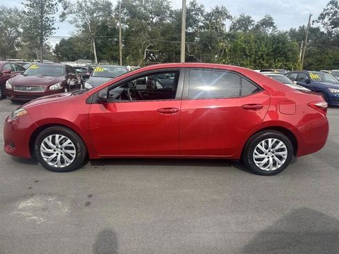 Used 2019 Toyota Corolla LE image 7