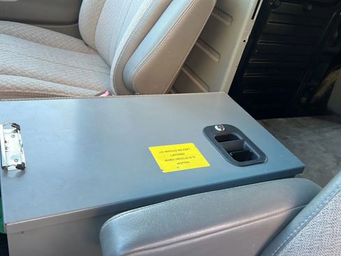 Used 2013 GMC Savana 2500 w/ Power Package image 11