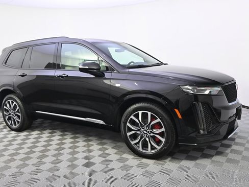 New 2025 Cadillac XT6 Sport image 8
