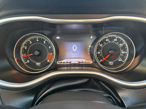 Used 2015 Jeep Cherokee Trailhawk w/ Comfort/Convenience Group image 19