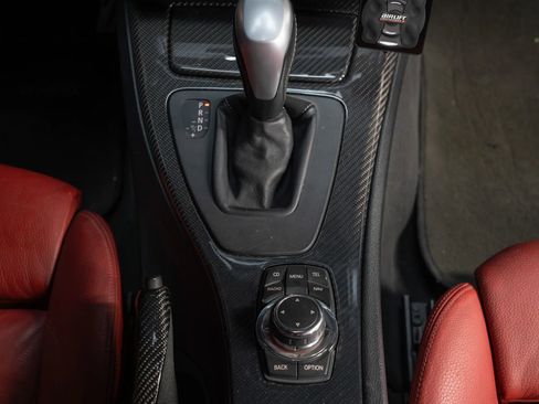 Used 2009 BMW 335i Convertible image 17