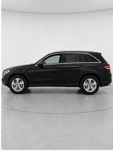 Used 2018 Mercedes-Benz GLC 300 4MATIC image 2