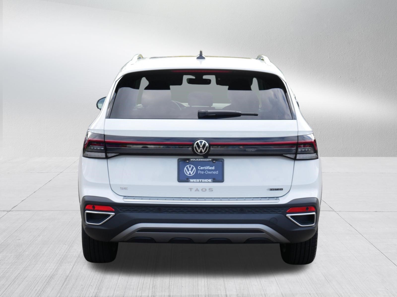 Certified 2025 Volkswagen Taos SE w/ Panoramic Sunroof Package AWD/4WD image 6