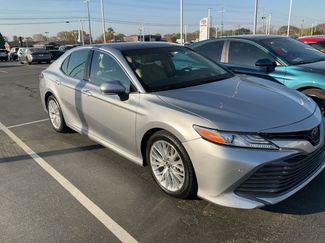 Used 2018 Toyota Camry XLE video 1